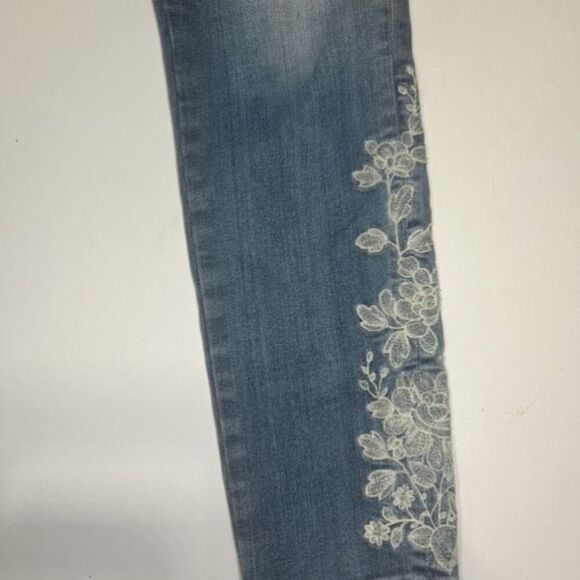 Driftwood flower embroidered jeans - Picture 9 of 9